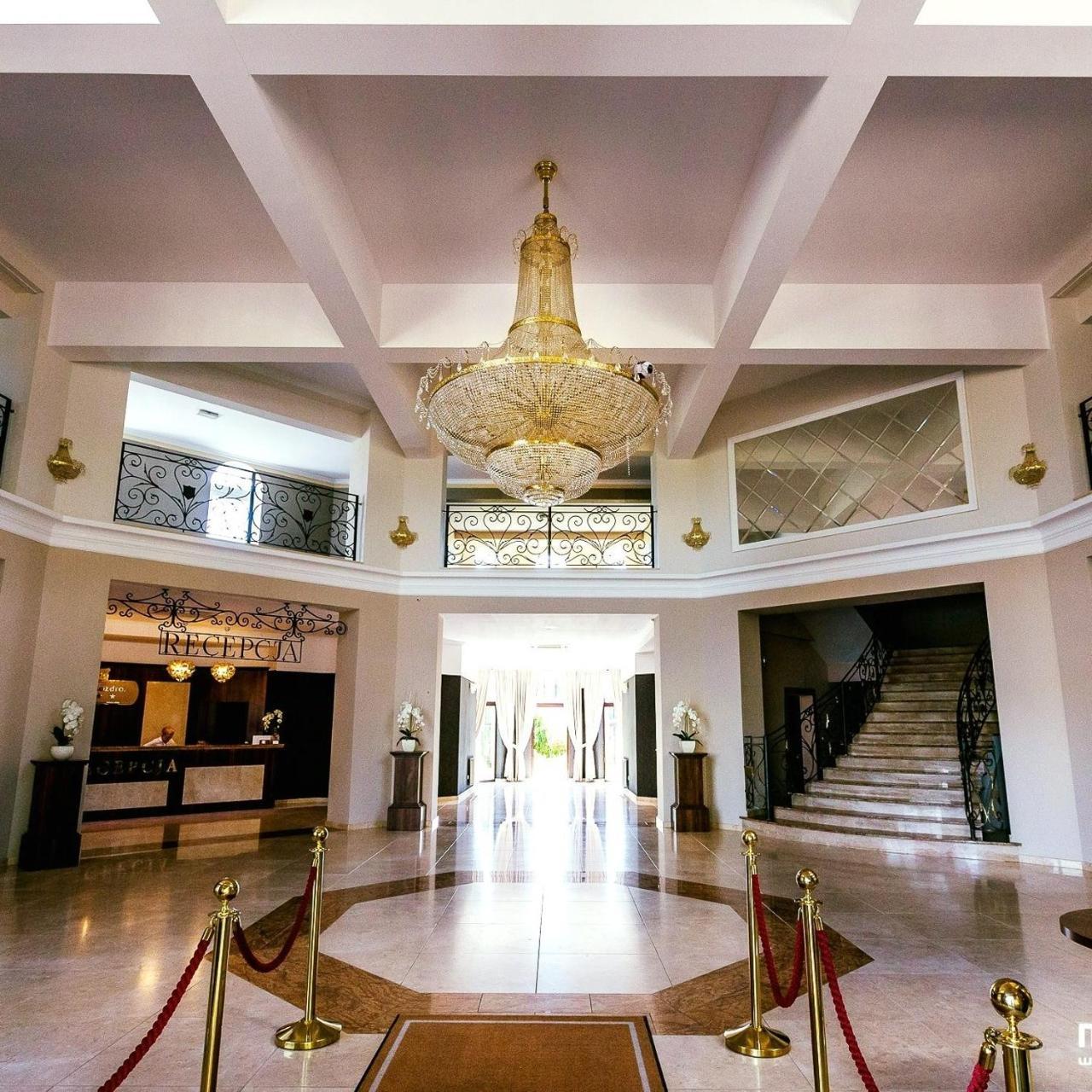 Hotel Rozdroze Nieborow Bagian luar foto