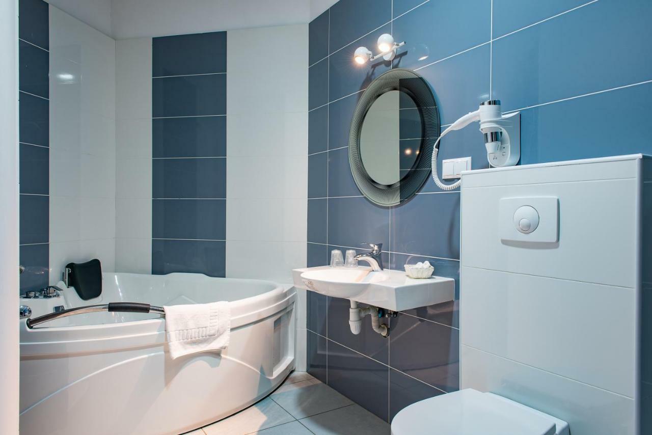 Hotel Rozdroze Nieborow Bagian luar foto