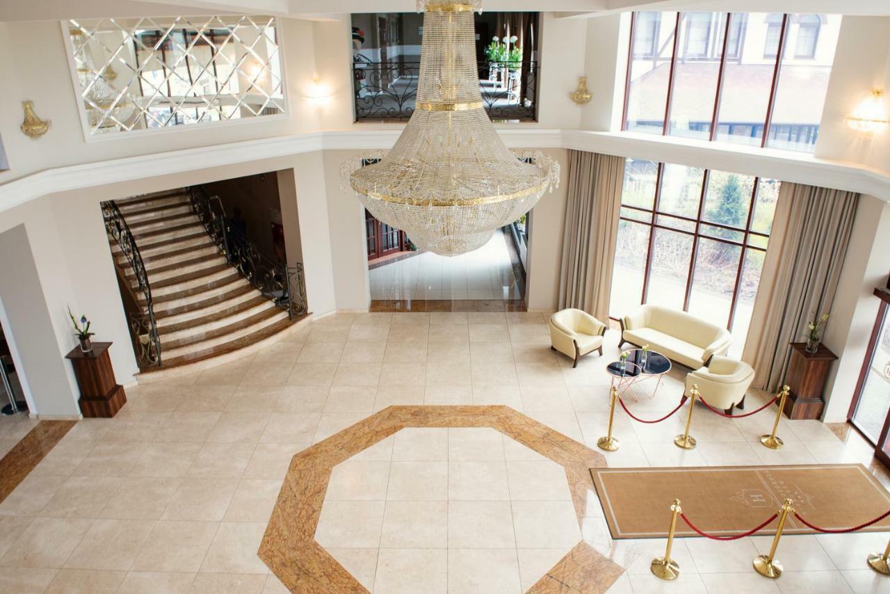 Hotel Rozdroze Nieborow Bagian luar foto